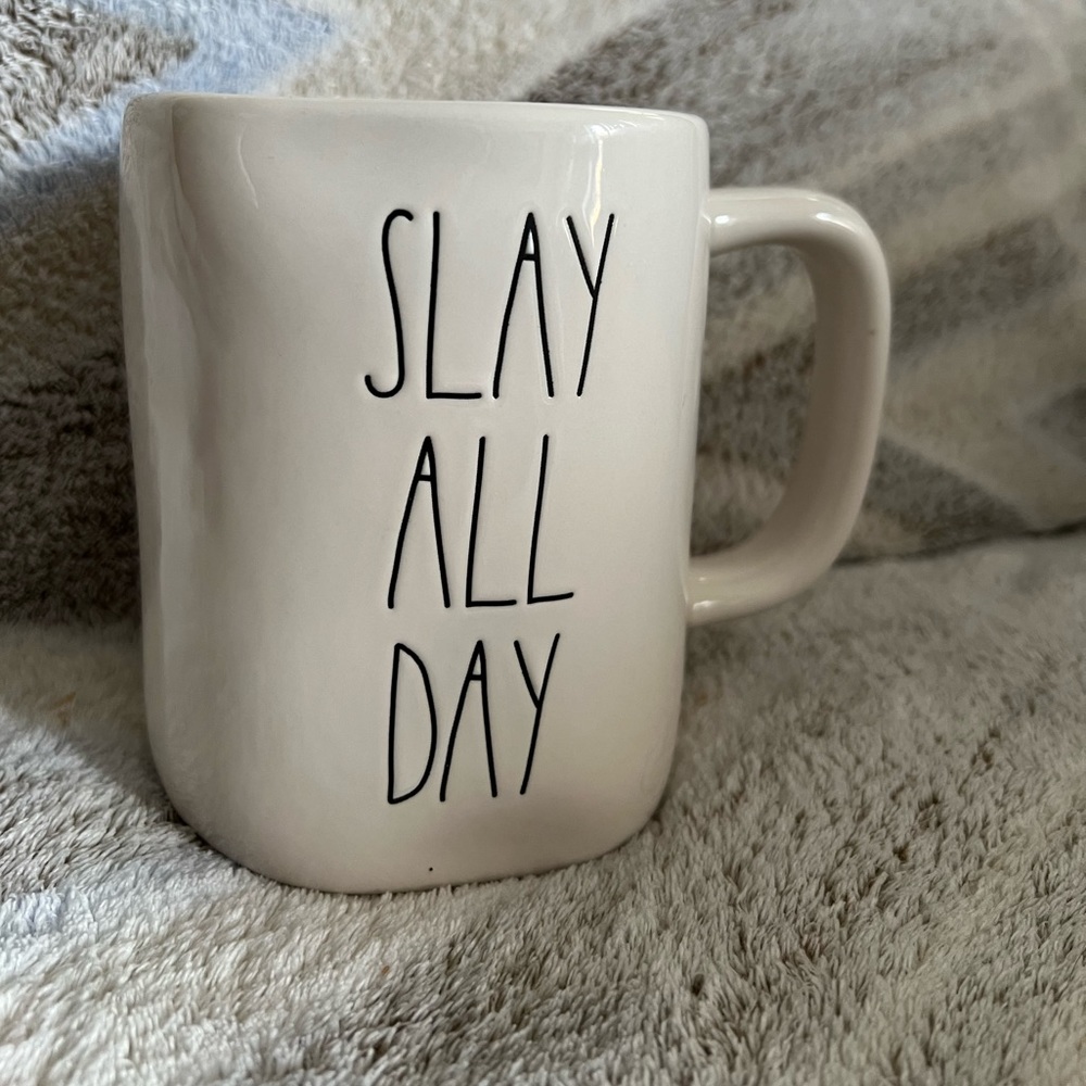 Rae Dunn Mug ☕️
